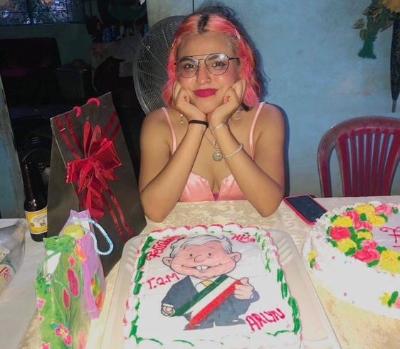 AMLOVER festeja su cumpleaños con pastel del presidente - Infórmate y más