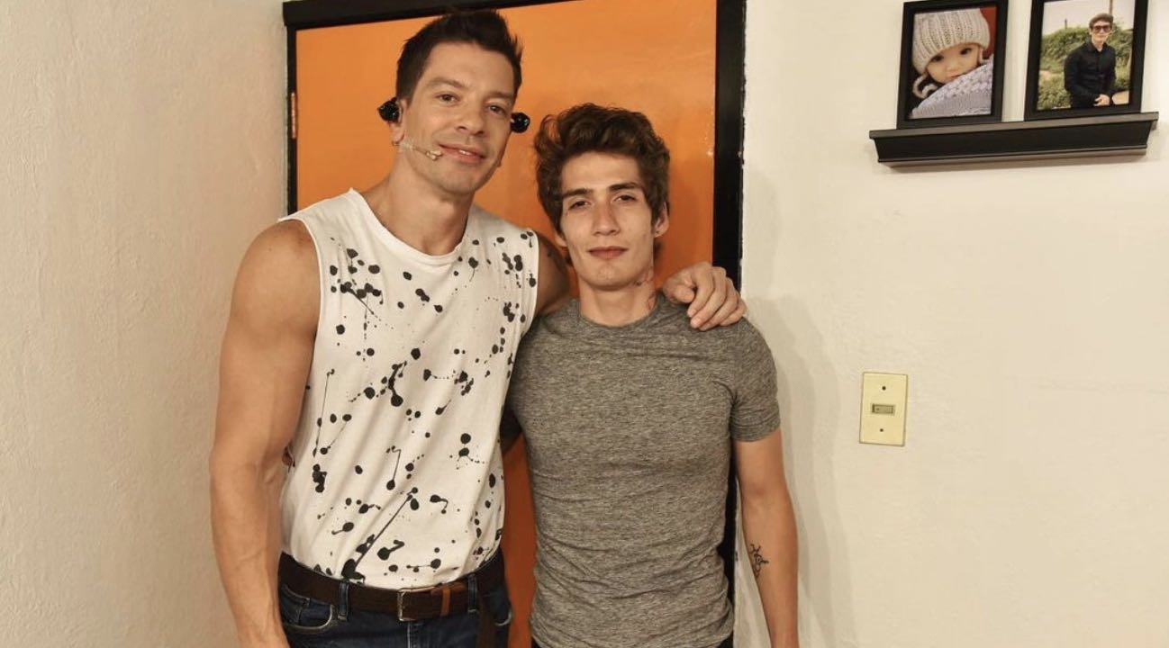 Hijo de Yahir se declara bisexual y quiere ser actor porno - Infórmate y más