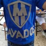 Playera Rayados foami