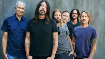 Estrena Foo Fighters sencillo; ya toca con nuevo baterista