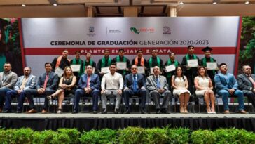 Asiste Cuauhtémoc Blanco Bravo a la ceremonia de graduación del CECyTE Emiliano Zapata