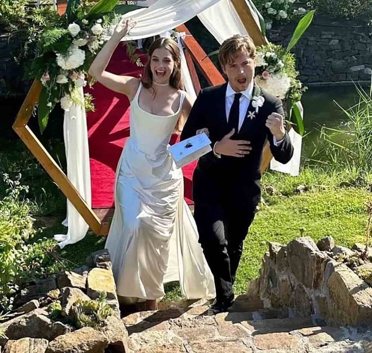 Boda Dylan Sprouse