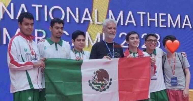 Ganan niños matemáticos mexicanos el oro en Japón