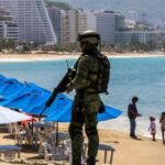 Hallan restos humanos en playa de Acapulco