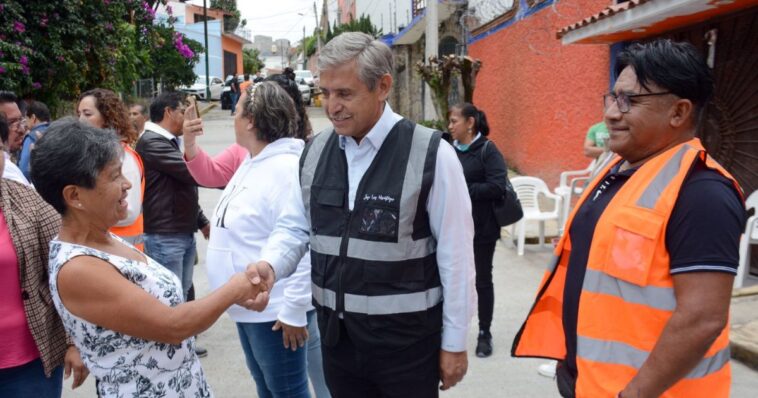 Entregan rehabilitación de la red de drenaje sanitario en Ahuacatitlán