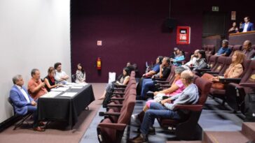 José Luis Urióstegui participa en el Ciclo de Cine-Debate por la Paz