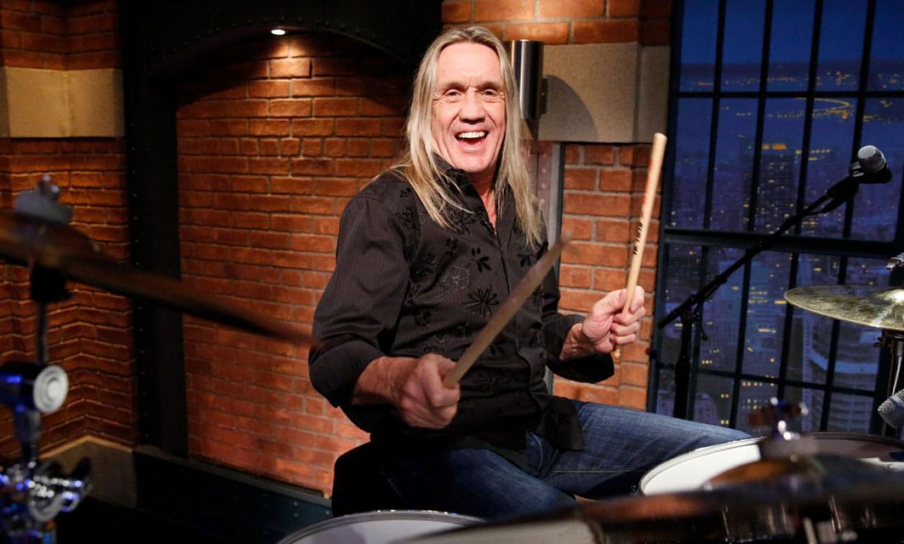 Nicko McBrain derrame cerebral