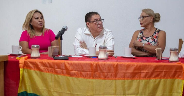 Víctor Mercado se reúne con los integrantes del colectivo LGBTTTIQ+