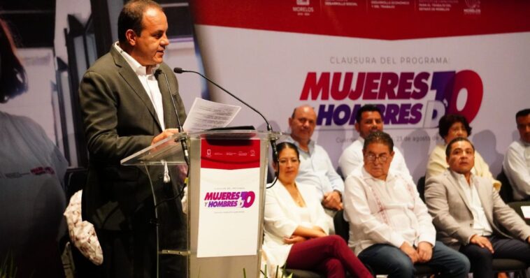 entrega de apoyos a emprendedores en Cuernavaca