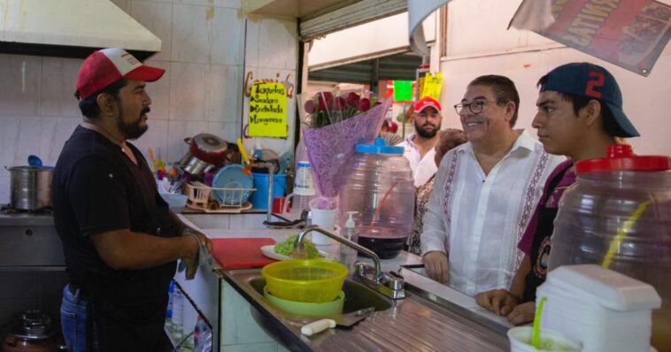 Víctor Mercado ratifica compromisos con comerciantes de Cuautla