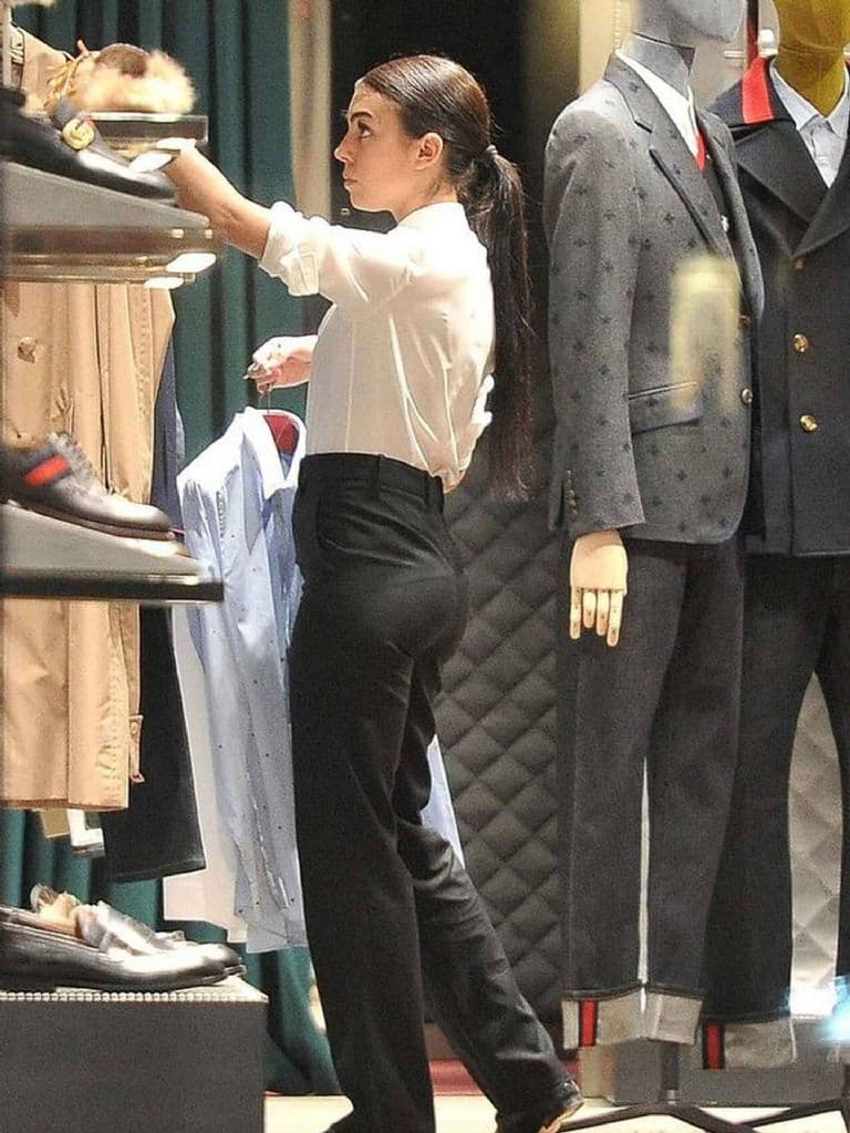 georgina rodríguez trabajando en gucci