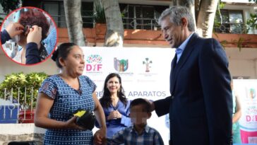 DIF Cuernavaca hace entrega de aparatos auditivos a adultos mayores