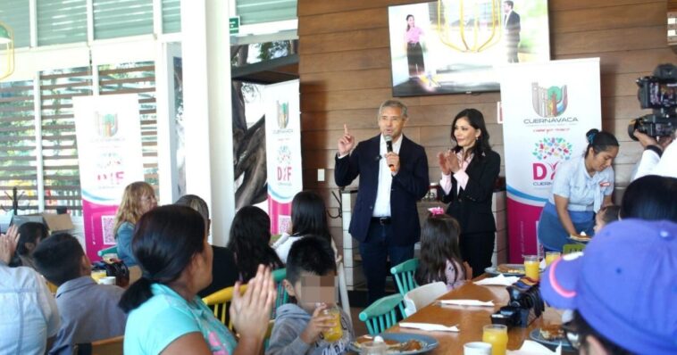 DIF Cuernavaca organiza desayuno para familias de distintas colonias