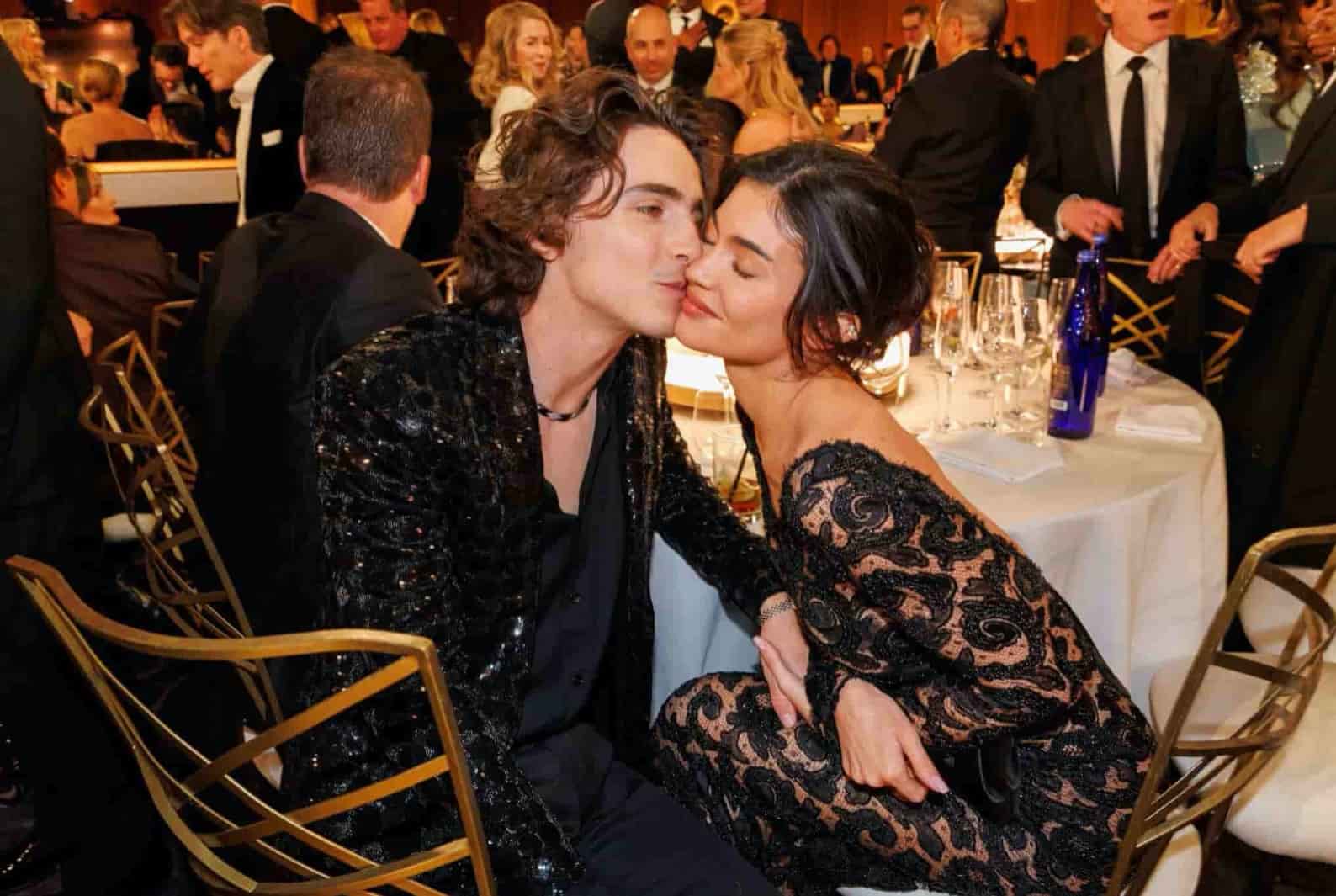 kylie jenner y timothée chalamet globos de oro 2024