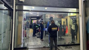 Clausuran tienda donde trabajadora fue golpeada por gerente