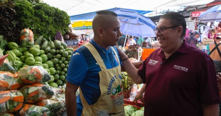 Víctor Mercado y comerciantes comparten ideas para la mejora del mercado ALM