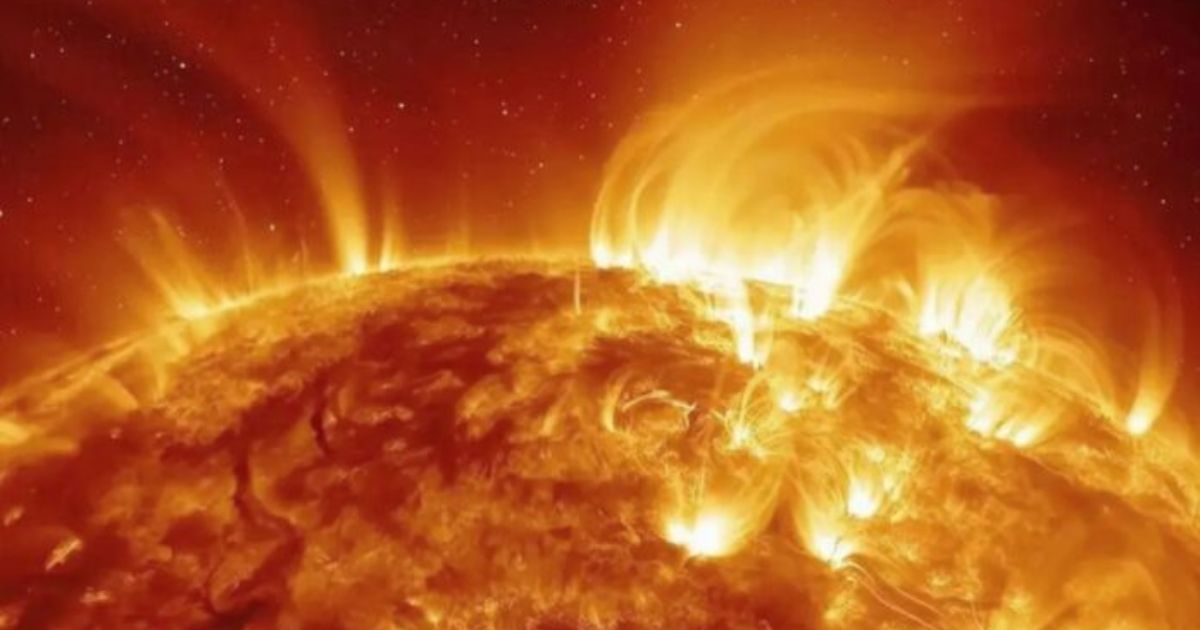 Qué es una tormenta solar y cómo podría impactar a la Tierra