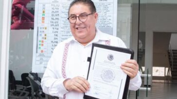 Víctor Mercado recibe constancia de mayoría como Senador de la República por Morelos