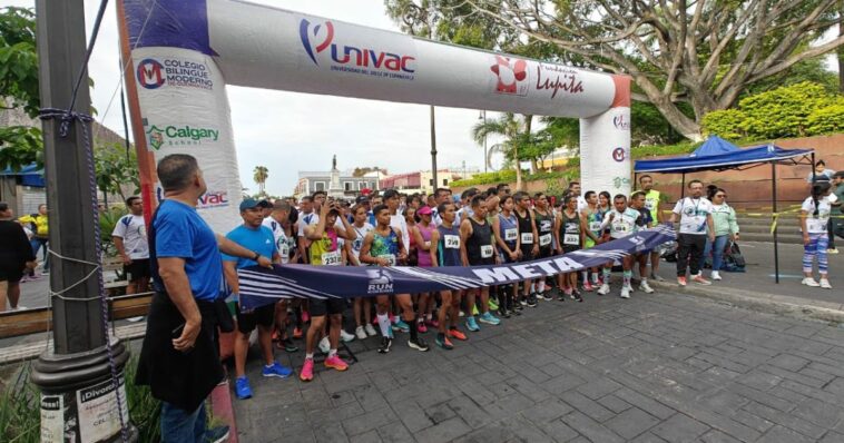 Realizan carrera contra el Dengue en Cuernavaca