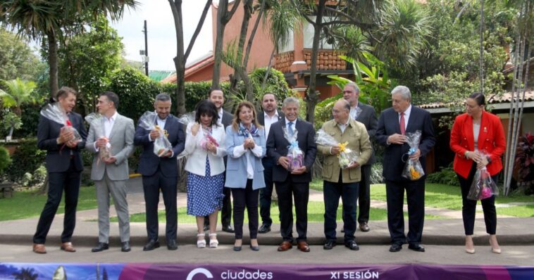 Convocan a Gobiernos Estatales a trabajar de la mano con los municipales