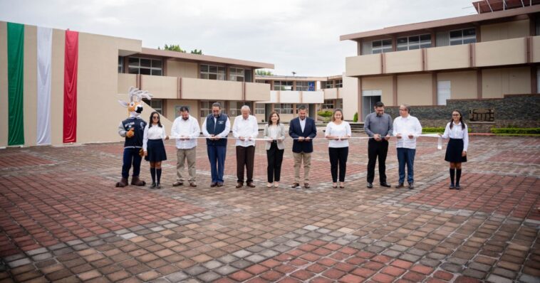 Gobierno Morelos entrega reconstrucción de escuela en Puente de Ixtla