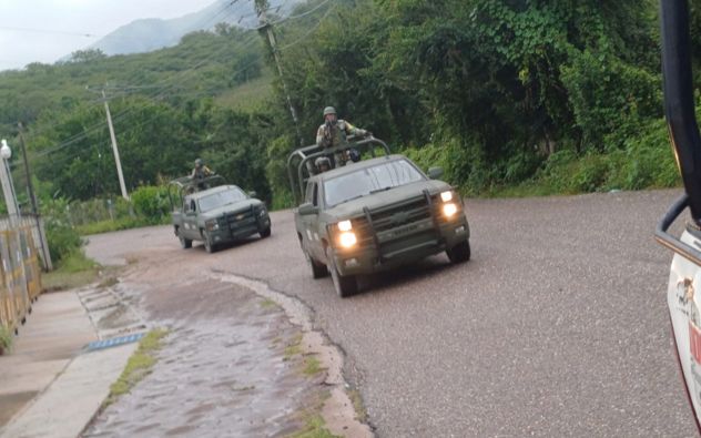 linchan a jovenes en Olinalá