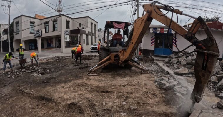 Inician rehabilitación en calles Cuauhtemotzin y Nezahualcóyotl