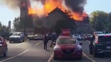 Se incendia iglesia de Notre Dame des Sept Allégresses en Canadá