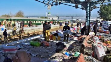 Estallido en estación de tren en Pakistán