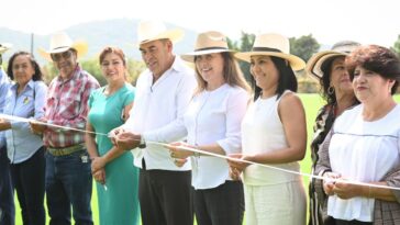 Inauguran canchas de futbol en Tepalcingo