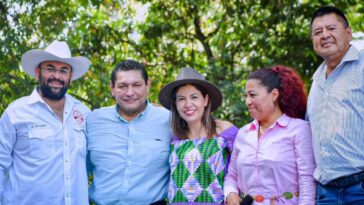 Jesús Corona Damián presente en la “Expoferia Agrícola”