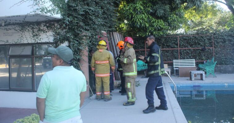 Atienden reporte de corto circuito en Ayuntamiento de Cuernavaca