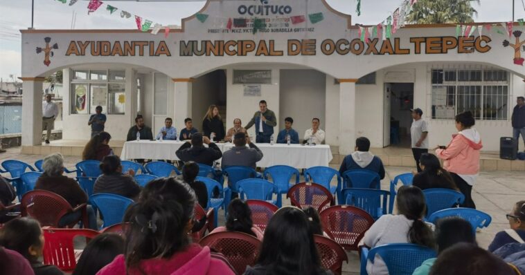 Gobernadora de Morelos se reúne con pobladores de Ocoxaltepec