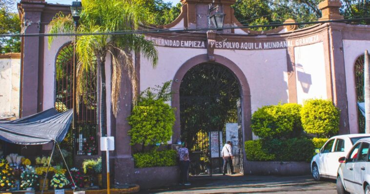 Cabildo Cuernavaca aprueba estímulos fiscales en multas y recargos en panteones