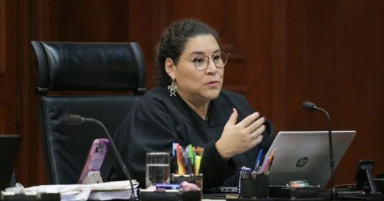 Lenia Batres pide al INE registrarla como “Ministra del Pueblo”